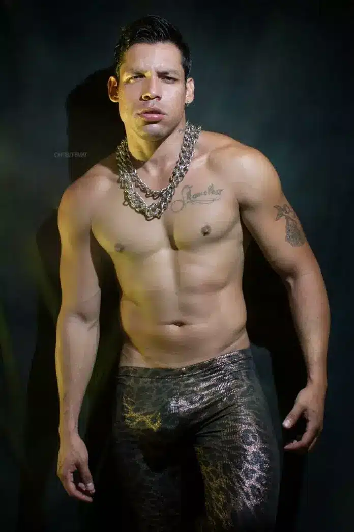 Ator pornô gay Alejandro Castillo diz que se curou do HIV