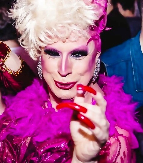 12 drag queens icônicas de 12 Estados do Brasil: Charlene Voluntaire, de Porto Alegre