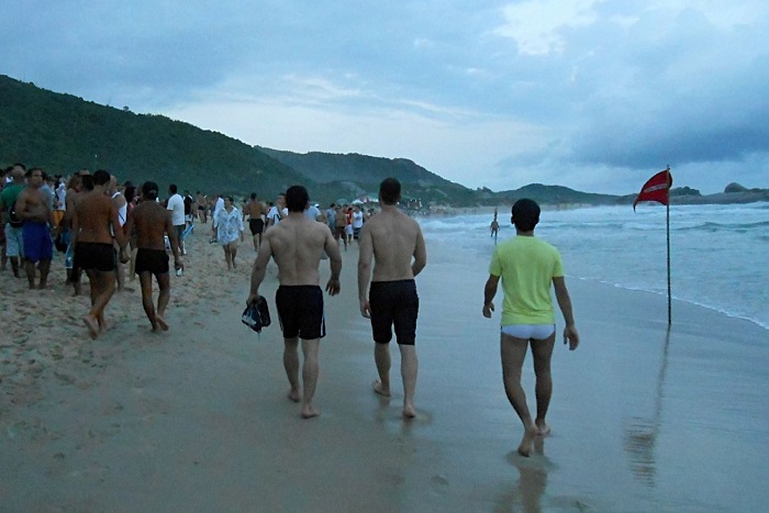 8 praias mais gays do Brasil: Praia Mole, em Floripa