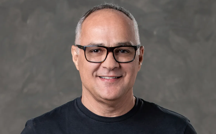 Público celebra saída de Amauri Soares da Globo