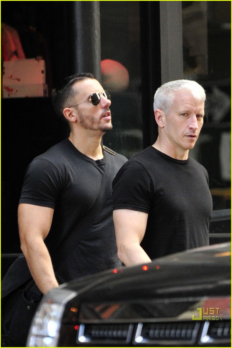 Jornalista gato e gay, Anderson Cooper faz 50 anos