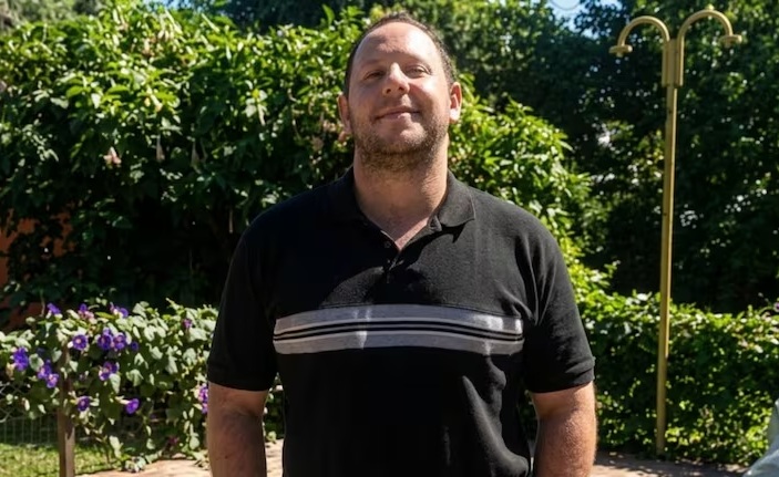 Preso não quer sair da cadeia na Argentina para ficar junto ao namorado