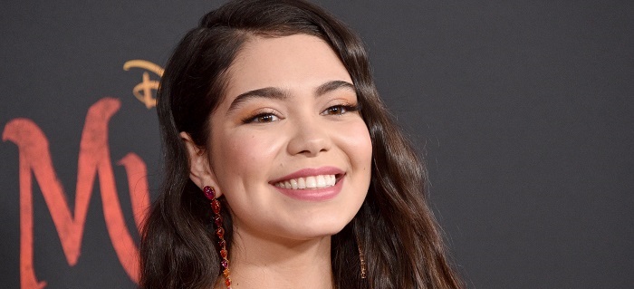 Auli'i Cravalho se assume bissexual