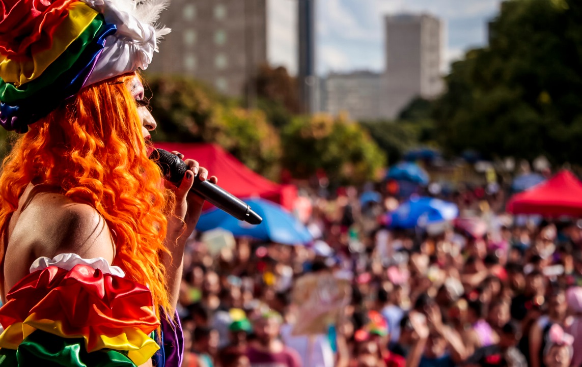 Bloco das Montadas celebra a arte drag queen em Brasília