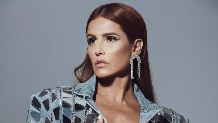 Deborah Secco fala de relacionamentos lésbicos