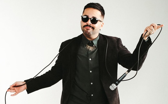 Morre cantor gay Gaelzin