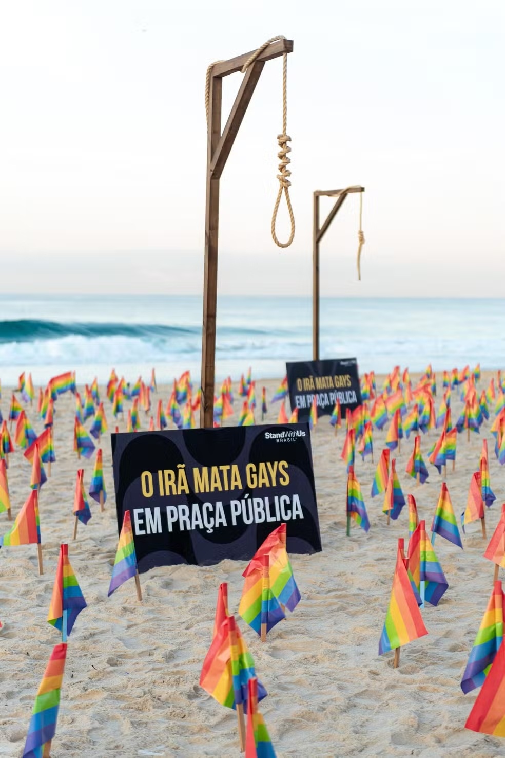 Irã mata gays em praça pública, denuncia ONG no Rio
