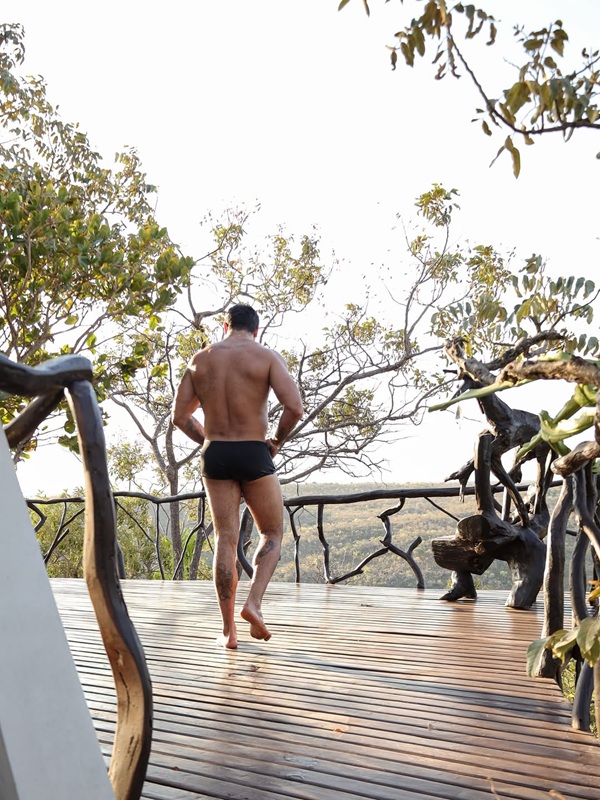 Jesus Luz aparecerá pelado no Privacy