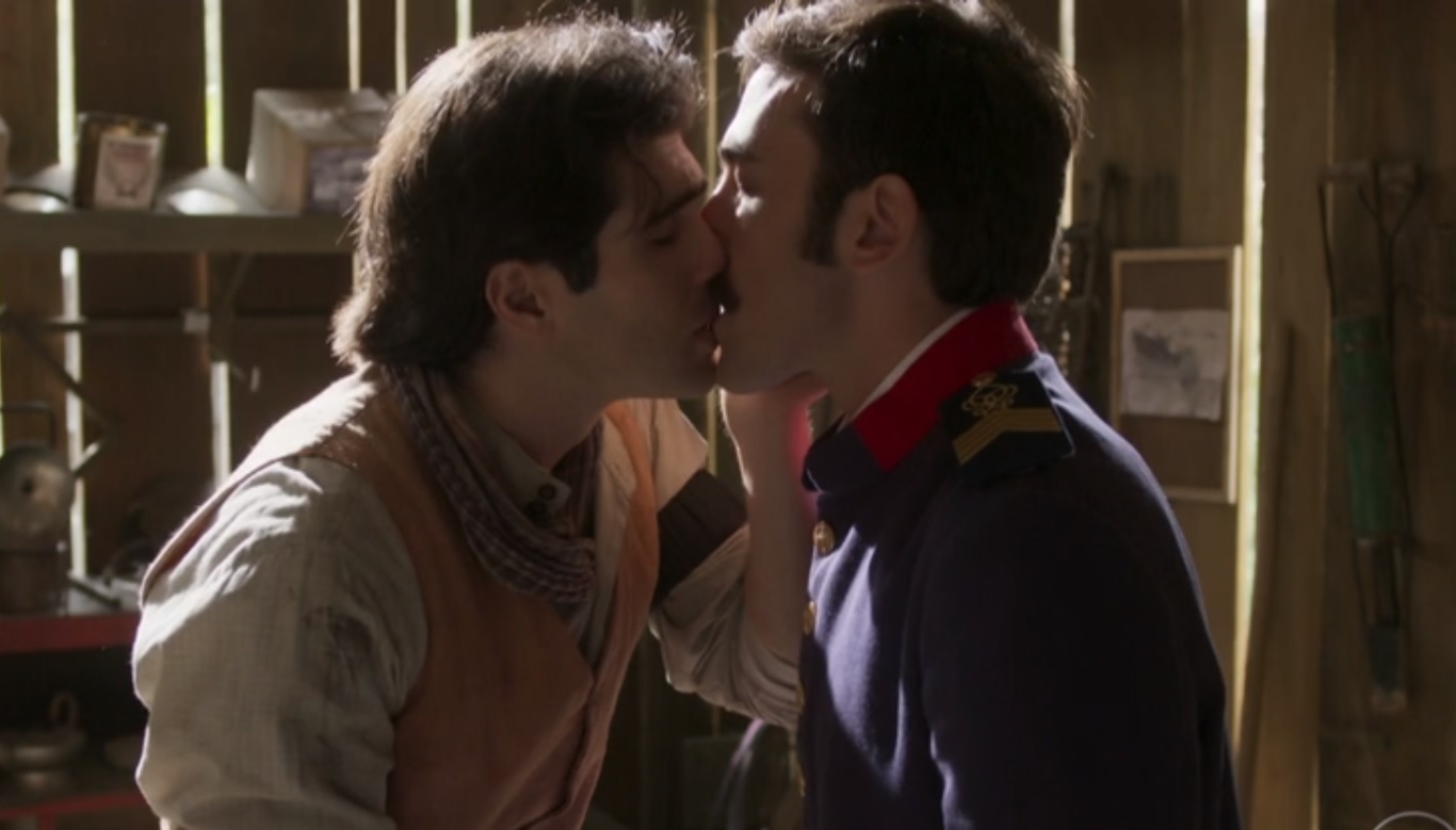 Beijo gay na novela das seis: Luccino e Otávio