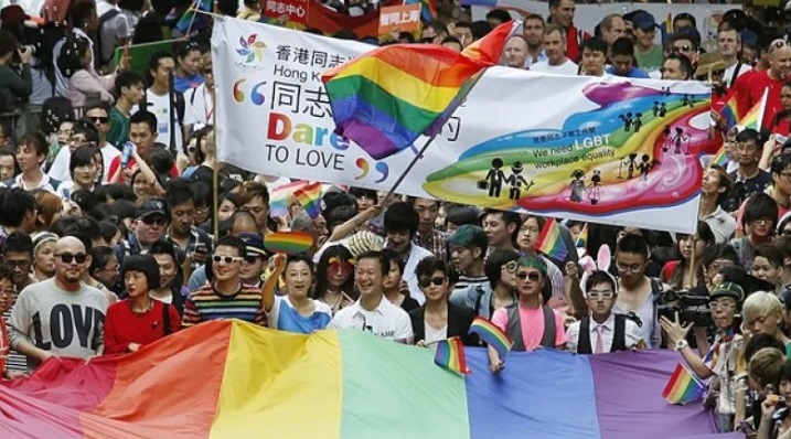 Hong Kong mantém proibição a casamento gay