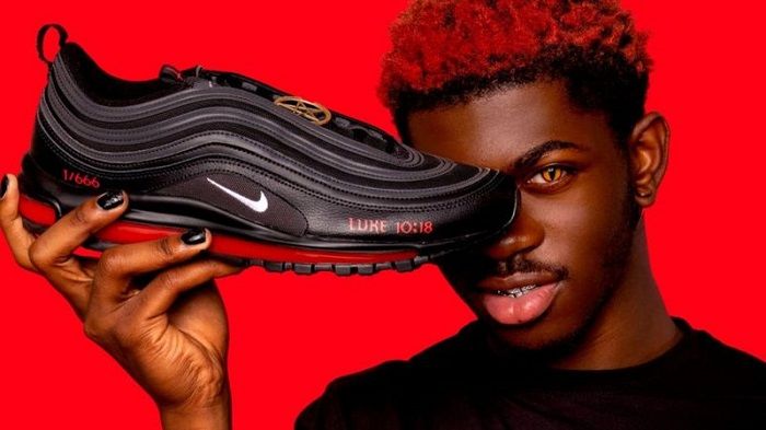 Lil Nas X: Nike processa coletivo que lançou sapatos tênis satânicos