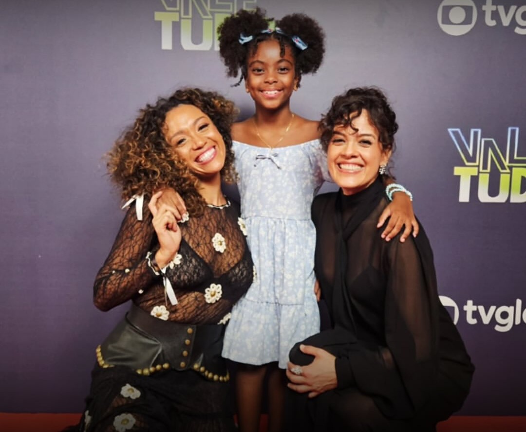 Casal lésbico em Vale Tudo