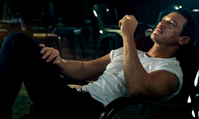 Luke Evans: ator assumidamente gay fala que nunca teve vergonha de ser gay