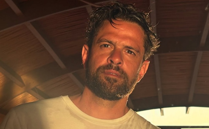 Por filme, Alejandro Claveaux foi a saunas gays e cinemões