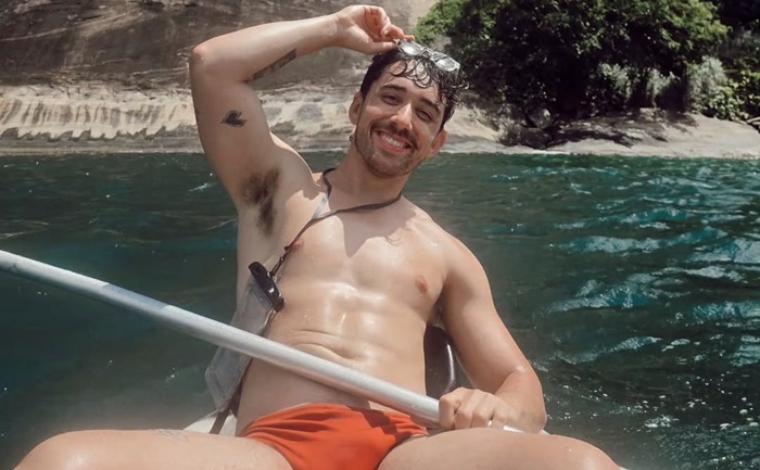 Vaza suposto nude de Felipe Goldenboy e influencer faz ameaça