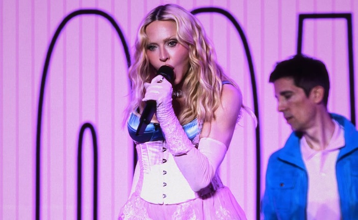 Madonna coloca 3 singles no ranking das baladas gays do Brasil