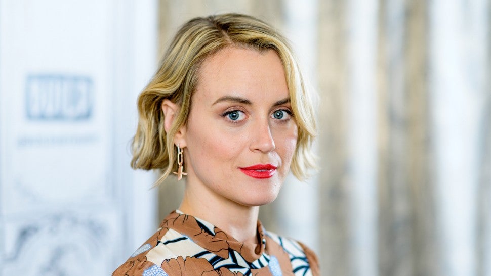 Taylor Schilling se assume lésbica