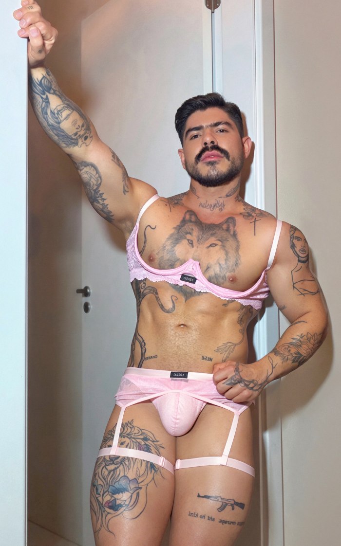 upper for him gay 