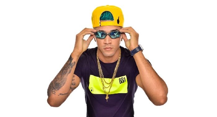 MC Rahell: Vai Dar PT emplaca no Top 30 Gay Brasil