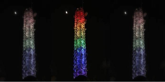 Vivo colore antena em São Paulo em homenagem ao orgulho gay