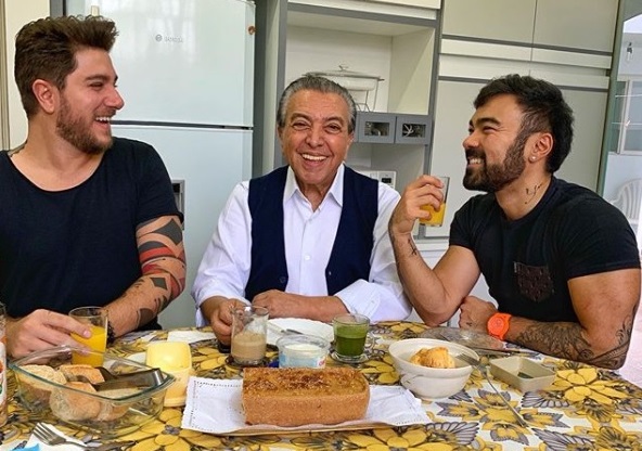Exemplo! Mauricio de Sousa posta foto ao lado do filho e do genro